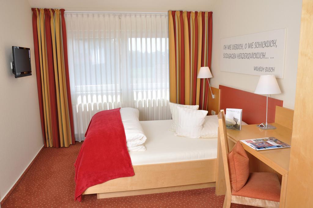 Romantik Hotel Schmiedegasthaus Gehrke Bad Nenndorf Esterno foto